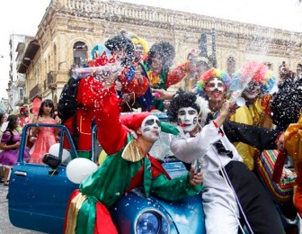 mejor epoca para ir al carnaval de ecuador